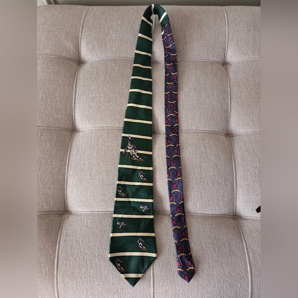 Vintage Tommy Hilfiger Green and Navy Patterned Skiers  Men's Ties - Picture 1 of 7